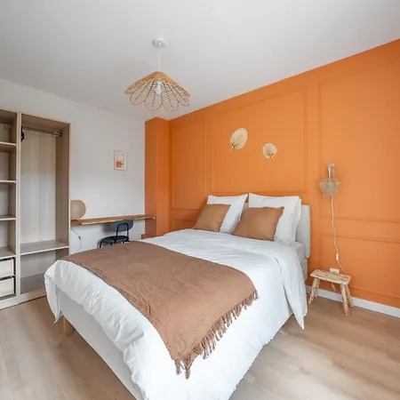 Grand Duplex 5 Chambres, Ideal Equipes, Travailleurs & Groupes Apartman *